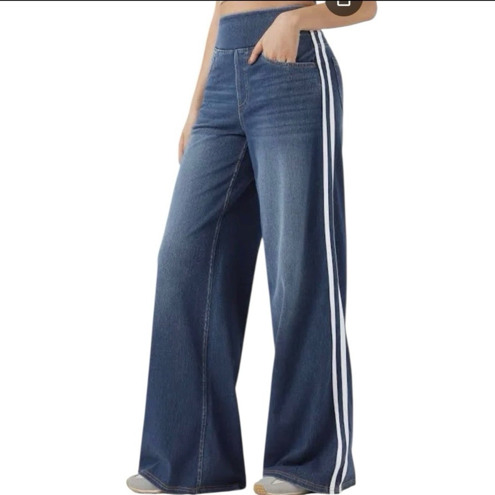 HALARA Flex High Waisted Stripe Wide Leg Flowy Washed Casual Jeans with Pockets